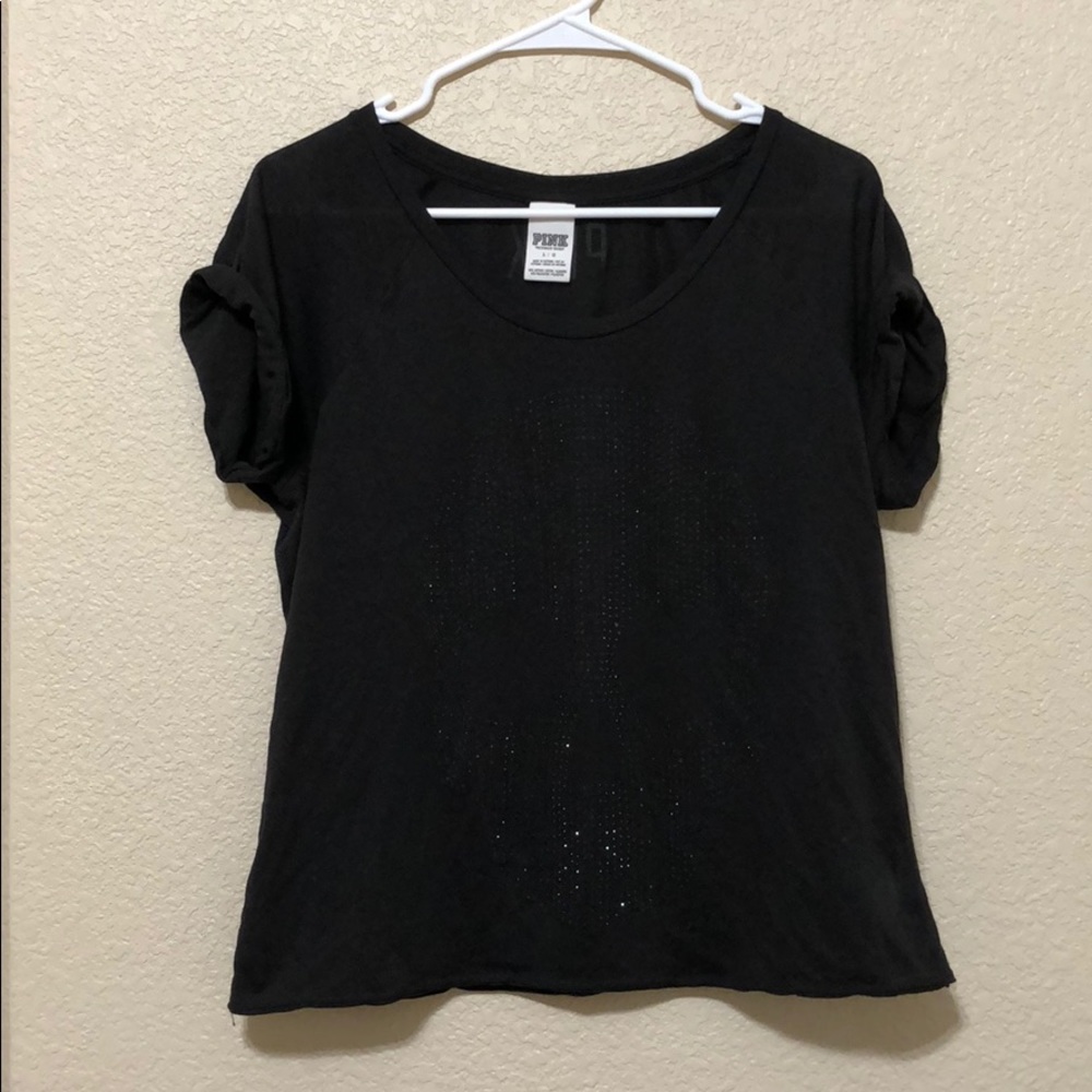 Pink black top with skull sequin on front